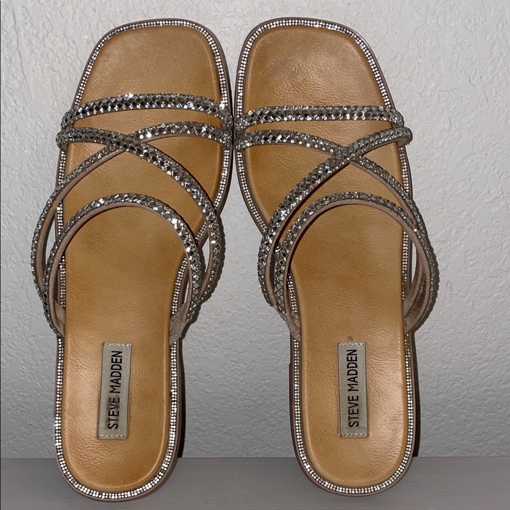 Steve Madden Women’s Wauna Bling Flat Sandals - Picture 6 of 8